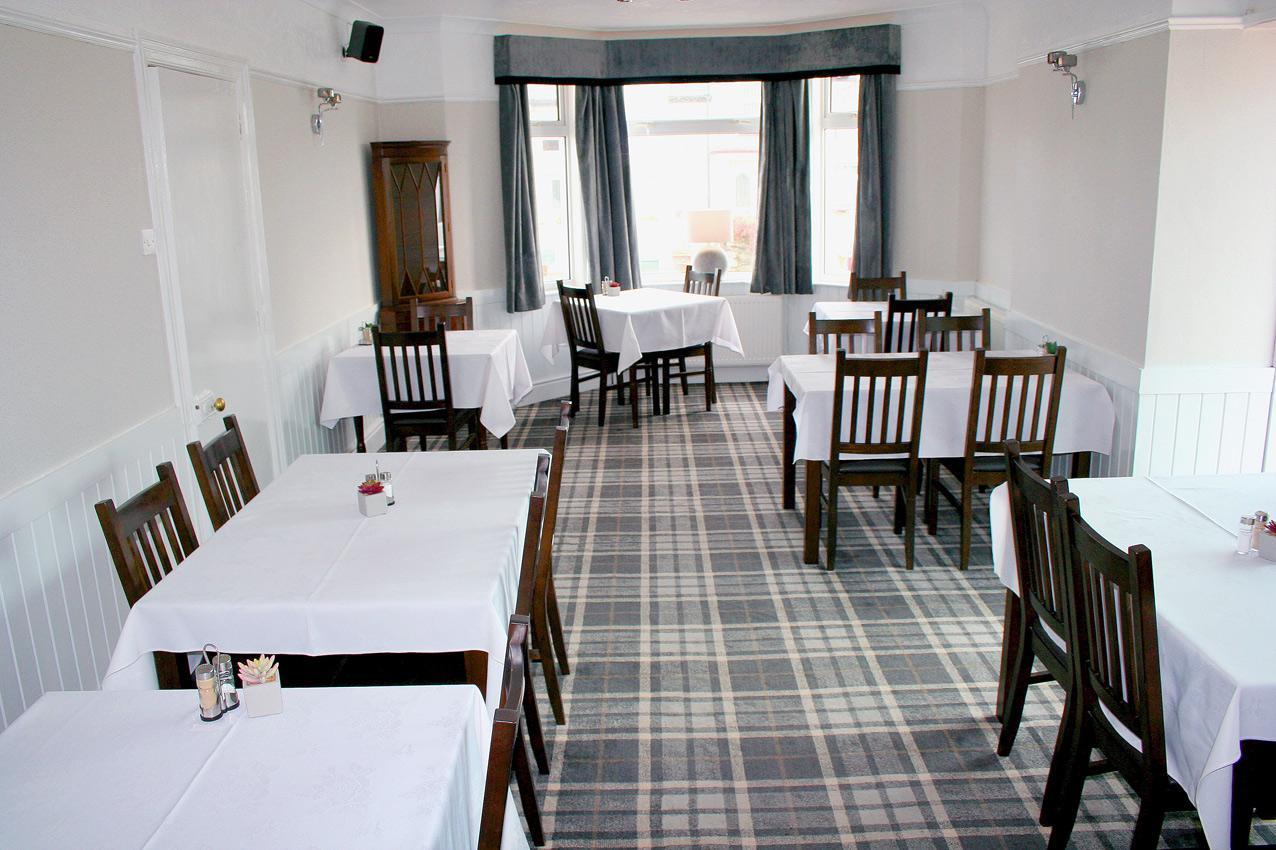 Woburn Hill Hotel ซีเมสเบย์ ภายนอก รูปภาพ