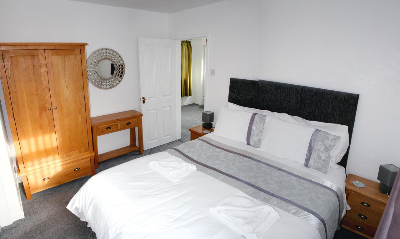 Woburn Hill Hotel ซีเมสเบย์ ภายนอก รูปภาพ